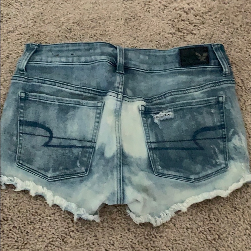 Shorts - Picture 2 of 3